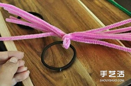 扭扭棒花朵教程图解 DIY手工制作玫瑰花头绳