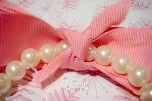 超简单珍珠手链DIY 用缎带给手链配个蝴蝶结