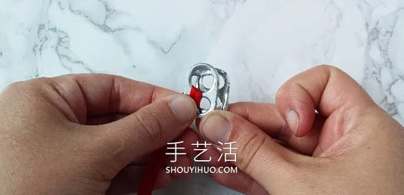 易拉罐拉环手链怎么做的制作教程