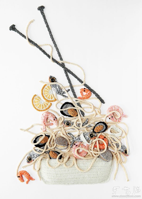 针织钩花艺术——“凯特的晚餐”