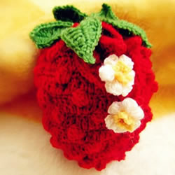 草莓零钱包的编织方法 钩针编织水果零钱包