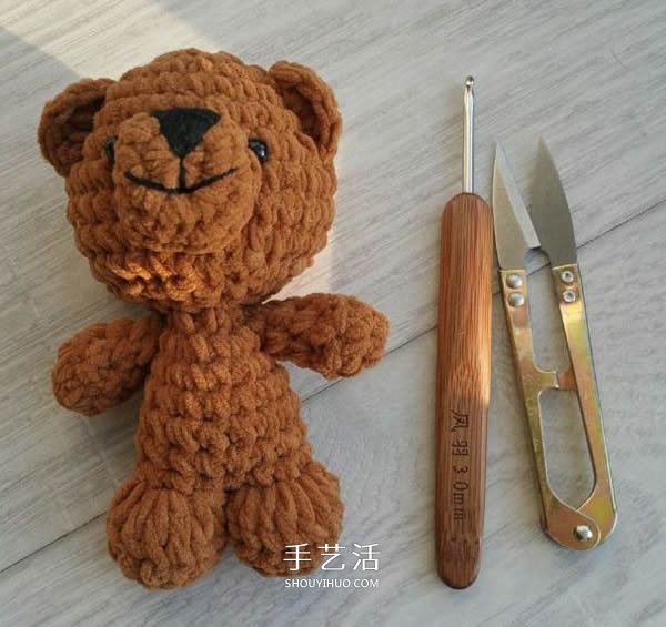 毛线钩织小熊的方法 可爱小熊玩偶的钩法图解
