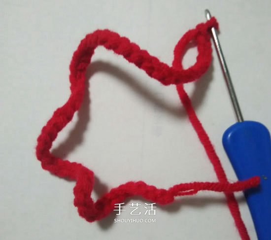 手工钩针编织圣诞花环挂饰的方法图解