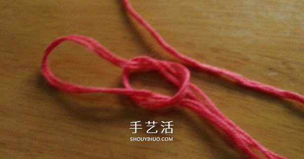 毛线小花的钩针编织图解 六瓣花朵的编织教程
