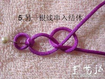 手工编织冰花结手链的方法
