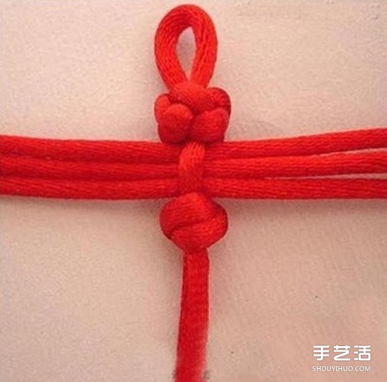 中国风红绳手链编法教程 编红绳手链的方法图解