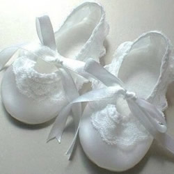 女娃娃穿的漂亮布艺婴儿鞋的制作方法带图纸