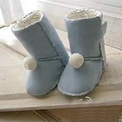 UGG婴儿雪地靴制作图解 自制可爱婴儿保暖鞋