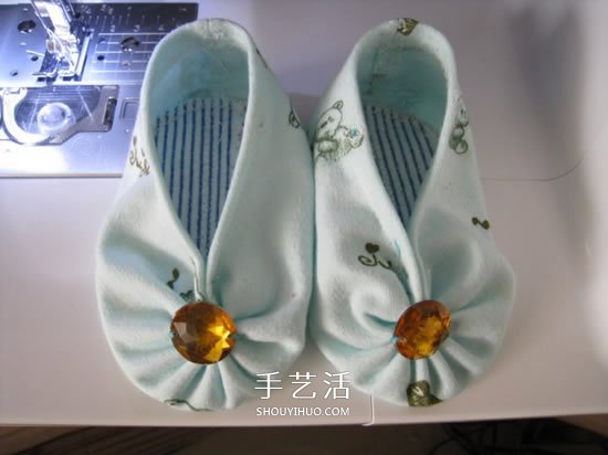 宝宝蒲包鞋的做法图解 婴儿豆渣饼鞋制作方法