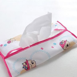 利用手帕或毛巾简单制作布艺抽纸盒的方法