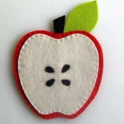 不织布苹果杯垫的做法 简单布艺水果杯垫DIY