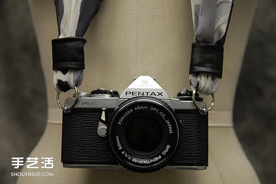 丝巾相机带做法图解 手工丝巾制作相机带教程