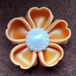 丝带手工制作梅花图解 做成漂亮的胸花或发饰