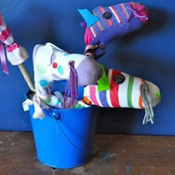 幼儿用袜子手工制作小马玩具的做法教程