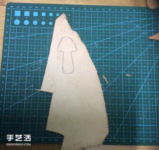 皮靴挂件的制作方法 自制迷你皮靴挂饰DIY图解