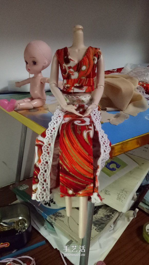 瞅瞅带你做：漂亮娃娃衣服的手工制作教程
