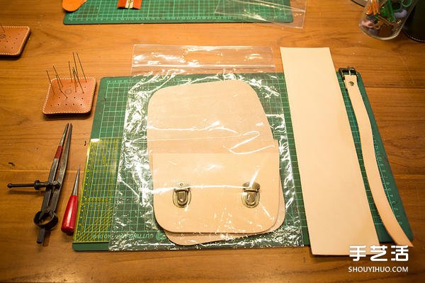 暖暖日式经典皮革小书包DIY手工制作图解教程