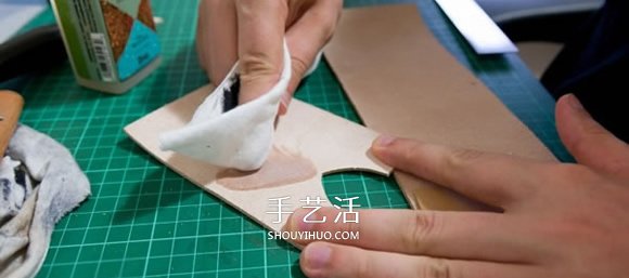 带卡包功能手机套DIY 自制皮革卡包手机套教程