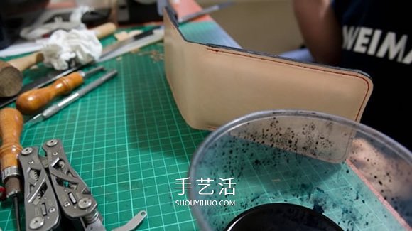 带卡包功能手机套DIY 自制皮革卡包手机套教程