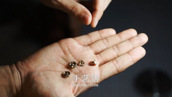 自制简约风格男士皮革名片盒的方法