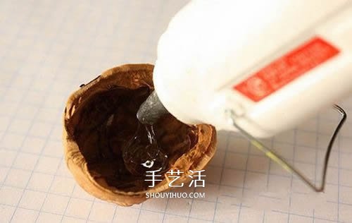 大核桃壳手工制作小帆船的方法教程