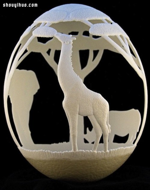 鸵鸟蛋雕刻出层次细腻又立体的非洲野生动物