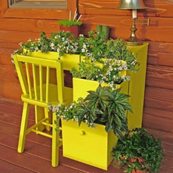 家里的旧家具怎么处理 旧家具改造花盆花架DIY