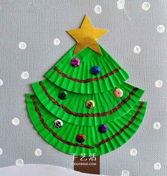 蛋糕纸圣诞树的做法 简单又可爱平面圣诞树DIY