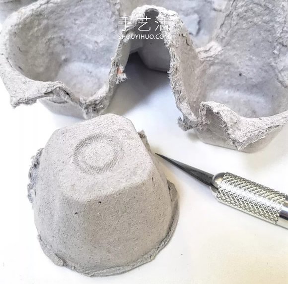 简单鸡蛋托螃蟹的手工制作教程