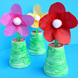 一次性塑料杯和塑料勺手工制作小花盆栽