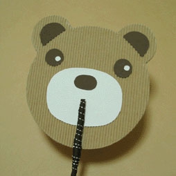 一次性筷子DIY小熊纸扇的方法教程