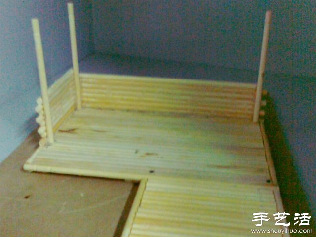 一次性筷子变废为宝 手工制作小木屋模型
