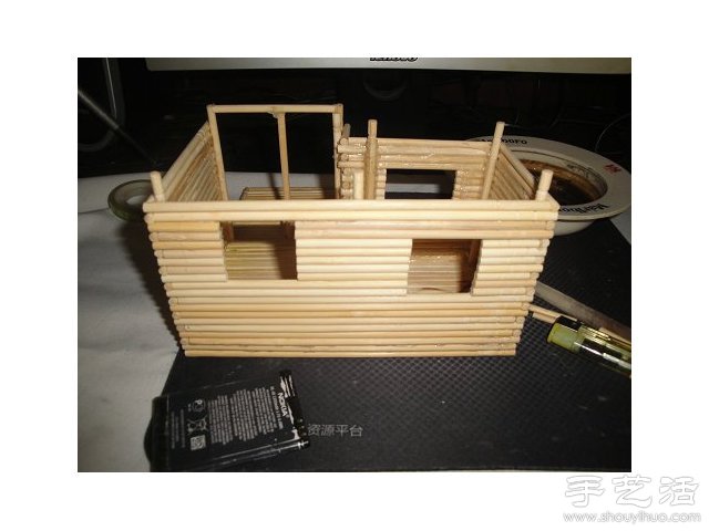 一次性筷子变废为宝 手工制作小木屋模型