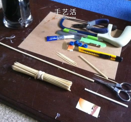 烤串竹签废物利用 手工制作迷你浮桥船的方法