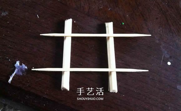 烤串竹签废物利用 手工制作迷你浮桥船的方法