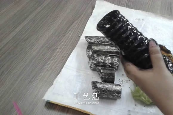 卷纸筒保鲜膜筒废物利用 手工制作多孔笔筒