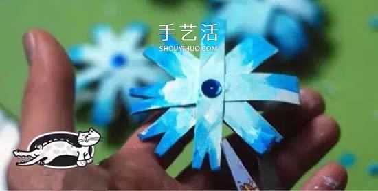 简单又美丽卷纸筒雪花挂饰手工制作教程