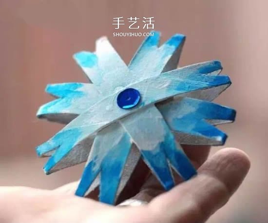 简单又美丽卷纸筒雪花挂饰手工制作教程