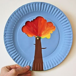 幼儿园用纸盘制作四季大树的做法教程