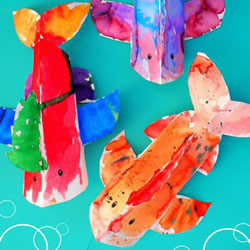 幼儿园用纸盘手工制作小鱼的方法教程