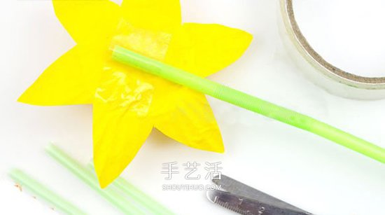 幼儿园手工制作水仙花 简单废物利用做水仙