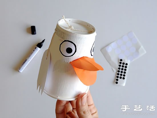 一次性纸杯手工制作可爱鸭子玩偶