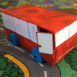 纸巾盒废物利用手工制作公交车的方法教程