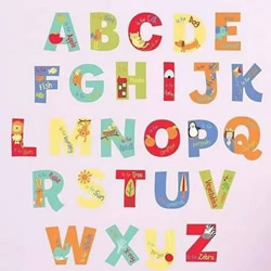 简单又好看字母墙饰DIY 幼儿手工制作字母墙饰