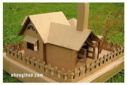 废弃纸箱制作的房屋模型 想住到里面去么？
