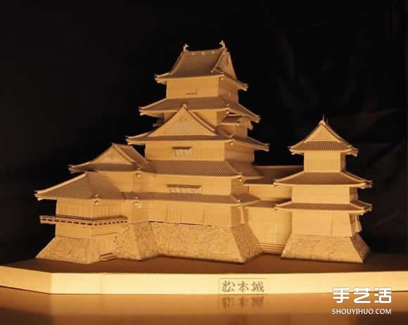 瓦楞纸制作的纸模型世界 知名日本古建筑物