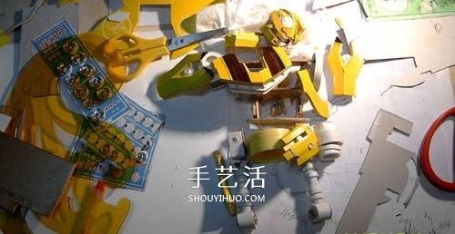 变形金刚大黄蜂模型 废纸盒制作大黄蜂作品