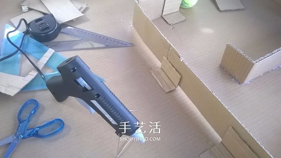 纸箱制作迷宫玩具的方法 能让两个人一起玩！