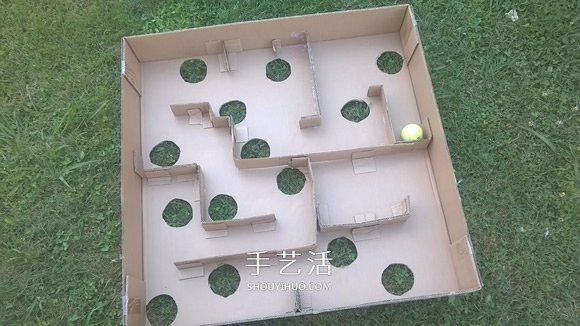 纸箱制作迷宫玩具的方法 能让两个人一起玩！