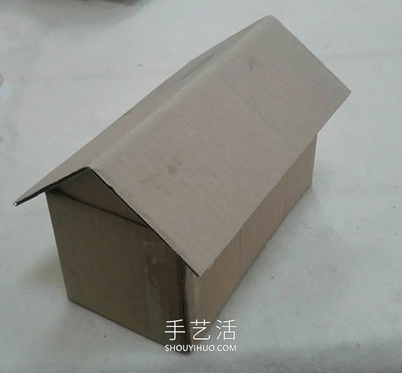 废纸箱手工制作儿童玩具房子的做法教程